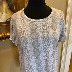 ANTHROPOLOGIE T.LA TOP SNAKESKIN PRINT TEE TOP SZ M